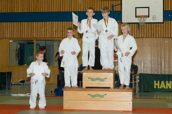 JS_2006_40