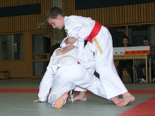 db_KM022004_122