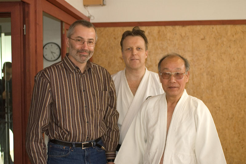 HKD_Feb_2007_002