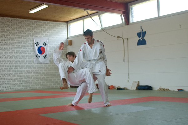 HKD_Aug_2005_22